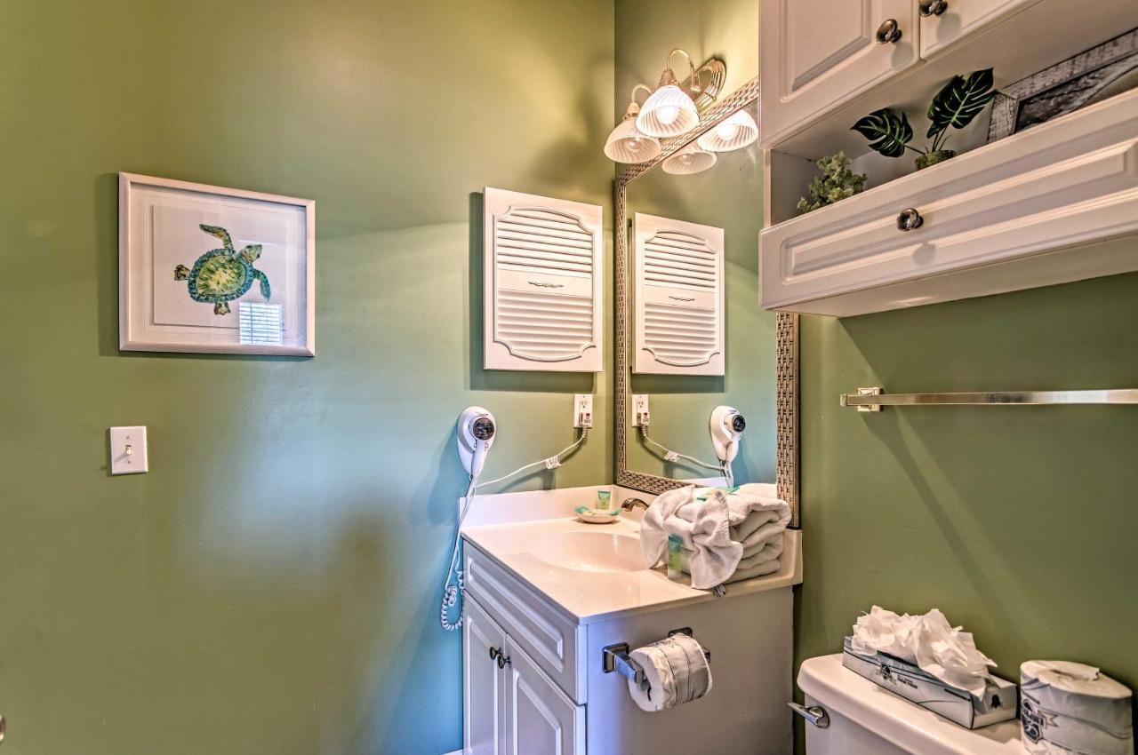 Myrtlewood Resort Condo With Games Less Than 2 Mi To Beach! Myrtle Beach Bagian luar foto