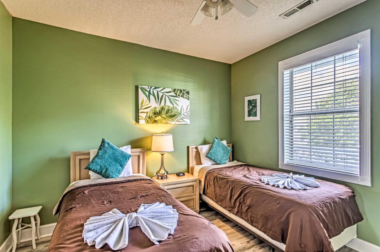 Myrtlewood Resort Condo With Games Less Than 2 Mi To Beach! Myrtle Beach Bagian luar foto